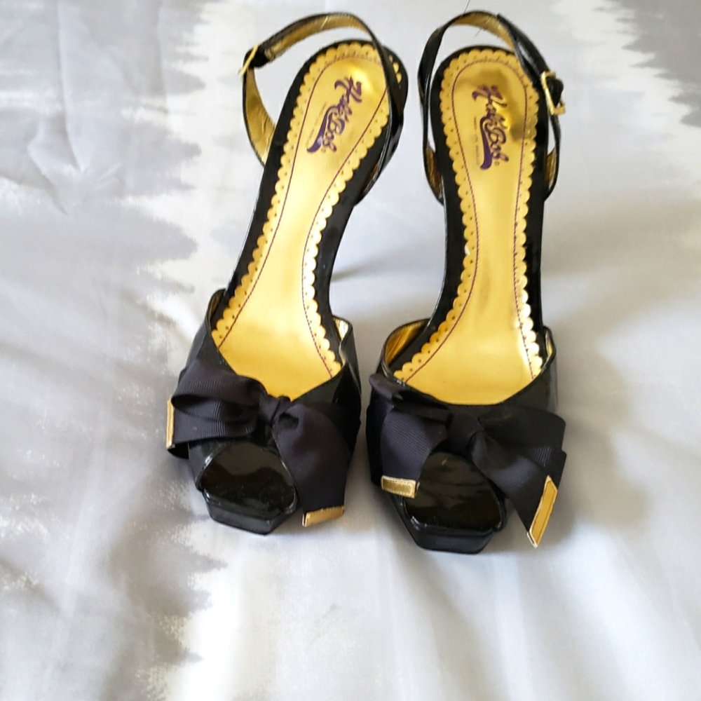Hale Bob Black and Gold Heels/ Stiletto Suze 9 1/2